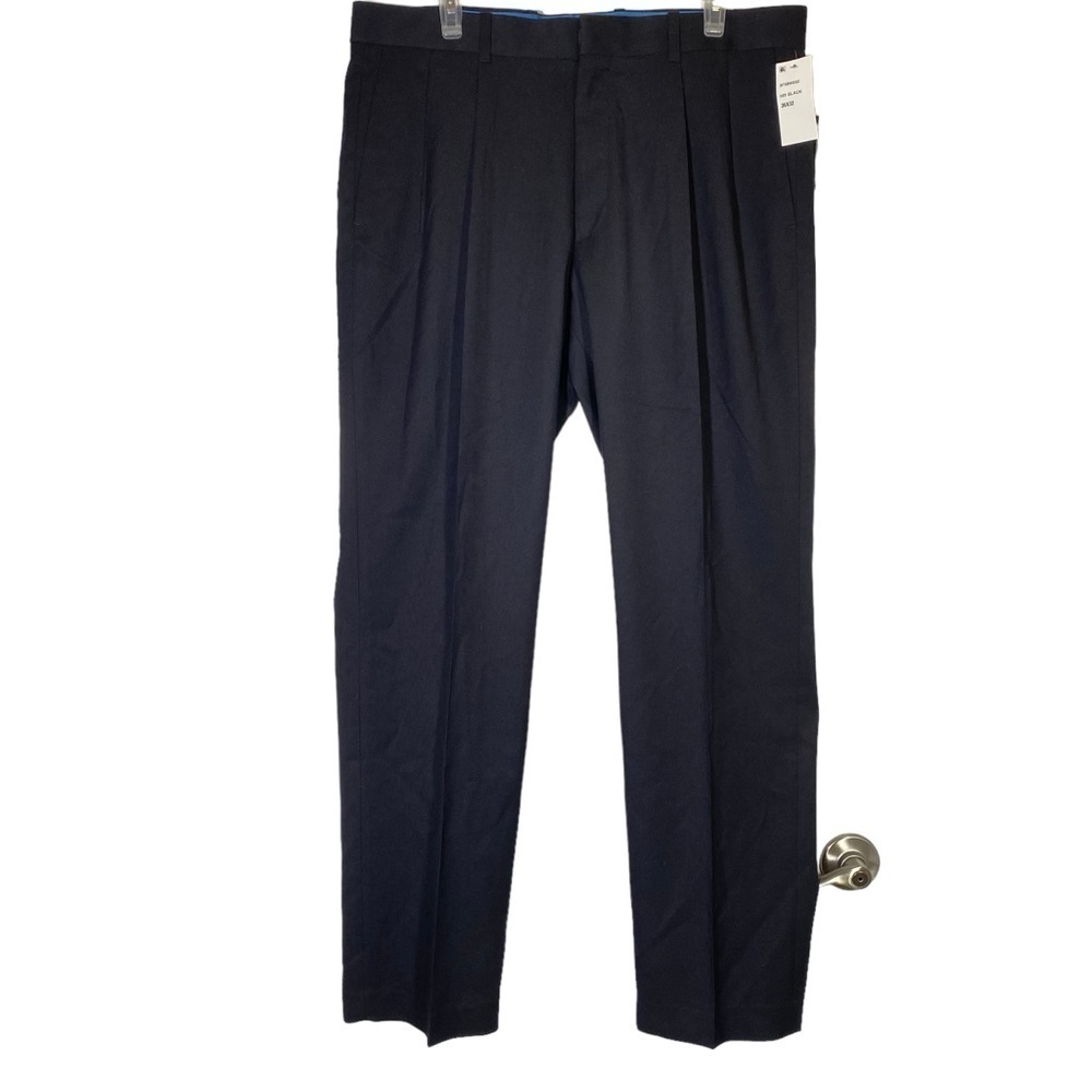 NWT Axist men 36Wx32L Black Ultra Series Straight Modern front pleat dress pant